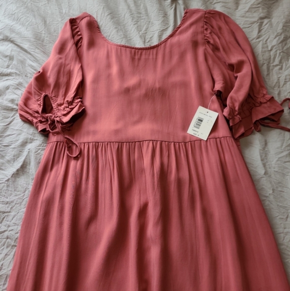 HIATUS womens SZ SM Rose Baby Doll Dress w/scoop back, Puffed sleeve NWT - Picture 8 of 11